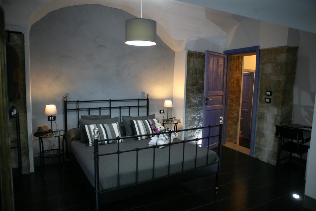 Bed and Breakfast A Mo Casa Комизо Экстерьер фото