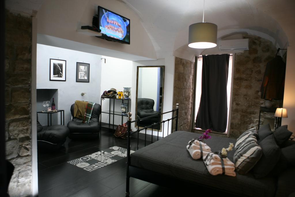 Bed and Breakfast A Mo Casa Комизо Номер фото