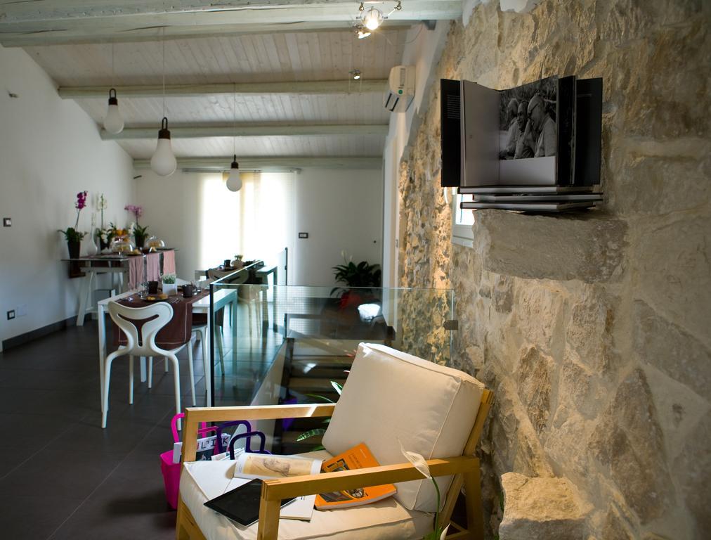 Bed and Breakfast A Mo Casa Комизо Экстерьер фото